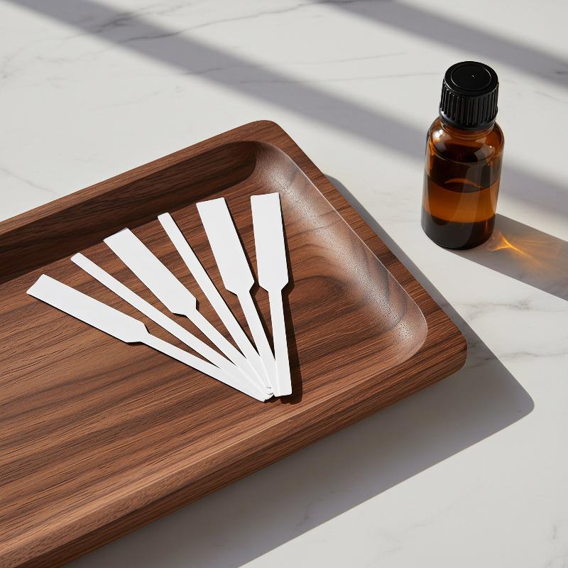 Home Fragrance Premium - 100枚入り耐久性のある紙製プレミアム吸収性香水テストストリップ、厚手で香料テスト、香水作り、家庭用に最適